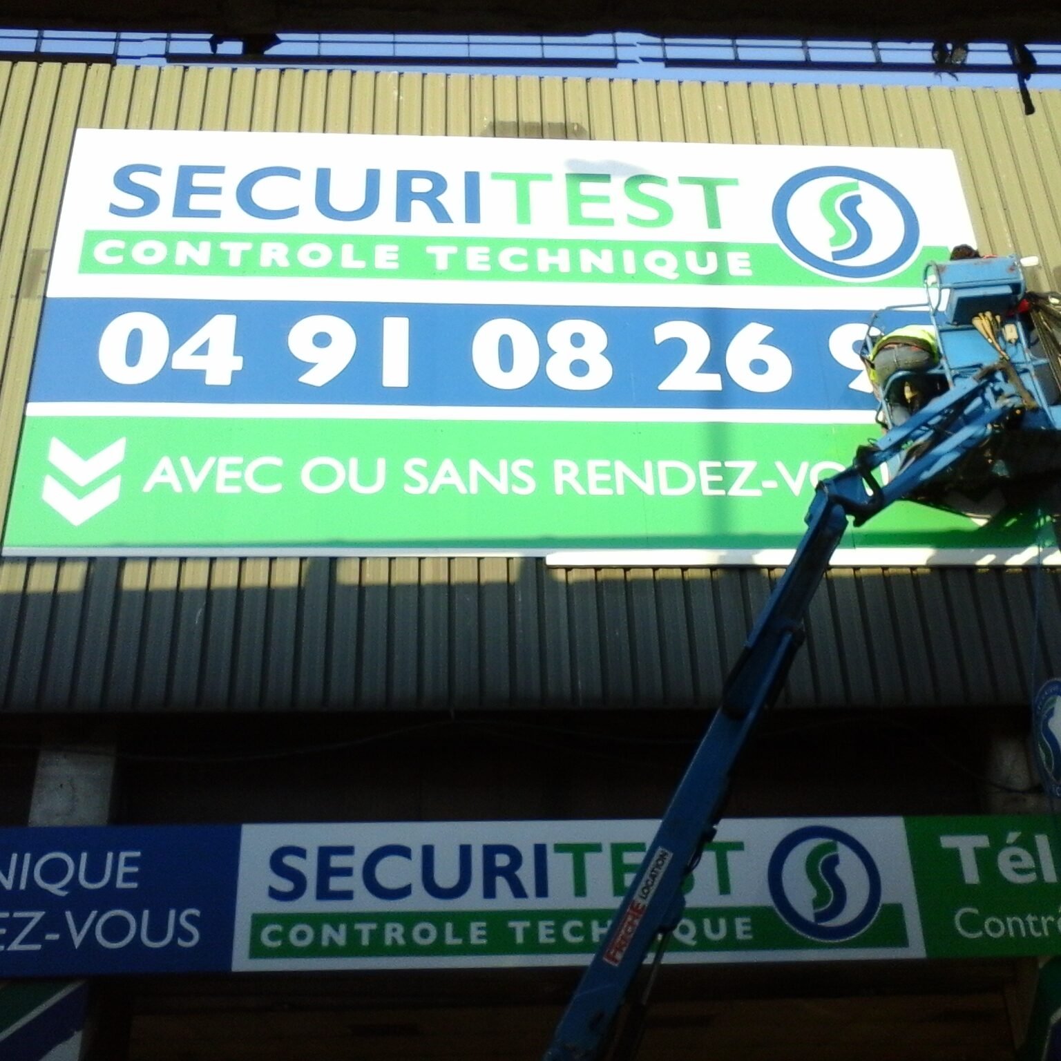 Prestation panneau enseigne