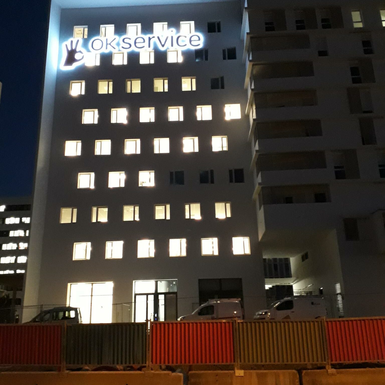 Travail de lettres rétro éclairées - Ok Service